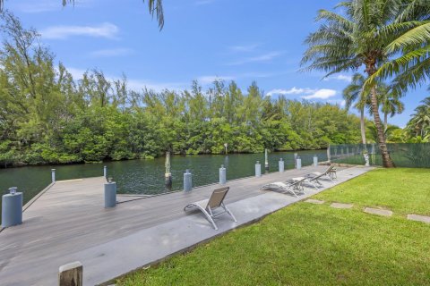 Villa ou maison à vendre à Fort Lauderdale, Floride: 4 chambres, 278.71 m2 № 2328885 - photo 4