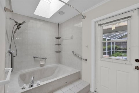 Casa en venta en Ocala, Florida, 4 dormitorios, 212.37 m2 № 1911060 - foto 16