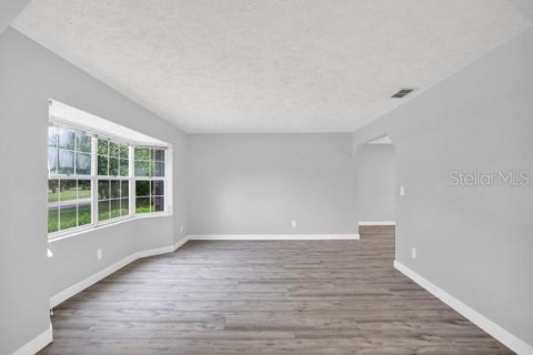 Casa en venta en Ocala, Florida, 4 dormitorios, 212.37 m2 № 1911060 - foto 7