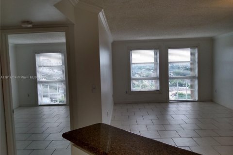 Снять в аренду кондоминиум в Майами, Флорида 1 спальня, 69.68м2, № 1928383 - фото 2