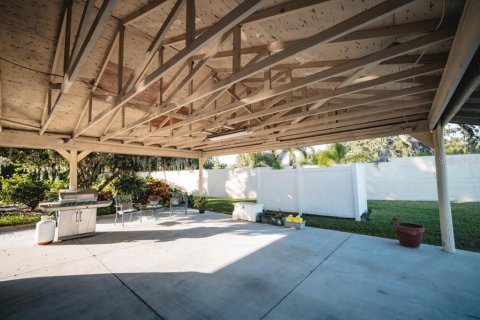 House in Plant City, Florida 4 bedrooms, 288 sq.m. № 1644169 - photo 16