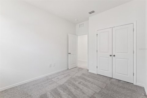 Casa en venta en Eustis, Florida, 4 dormitorios, 170.85 m2 № 2198069 - foto 5