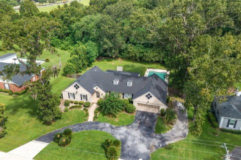 Casa en venta en Ocala, Florida, 4 dormitorios, 422.61 m2 № 1911235 - foto 1
