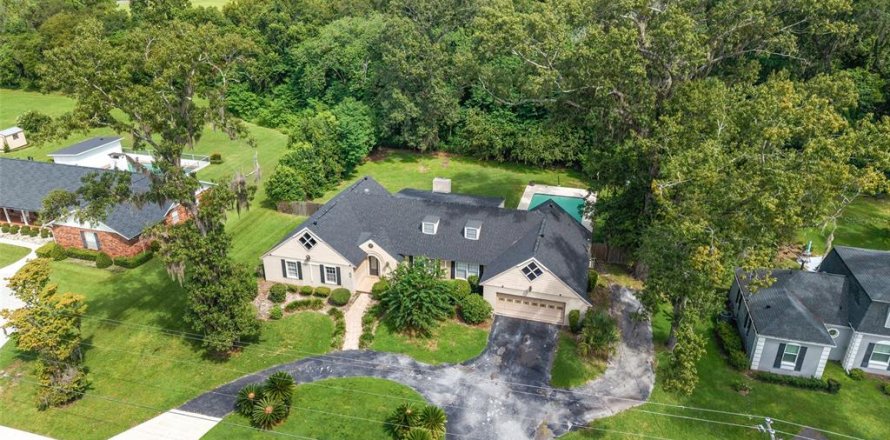 Casa en Ocala, Florida 4 dormitorios, 422.61 m2 № 1911235