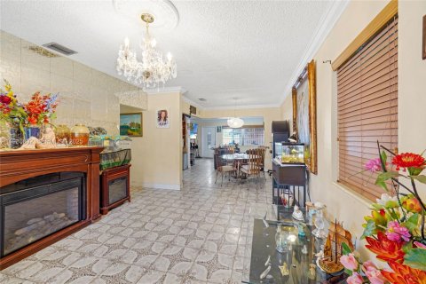 Купить виллу или дом в Хайалиа, Флорида 3 спальни, 159.61м2, № 1989586 - фото 4