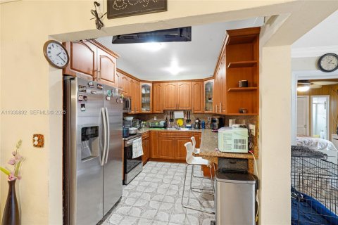 Купить виллу или дом в Хайалиа, Флорида 3 спальни, 159.61м2, № 1989586 - фото 7