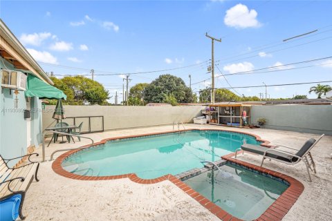 Купить виллу или дом в Хайалиа, Флорида 3 спальни, 159.61м2, № 1989586 - фото 24