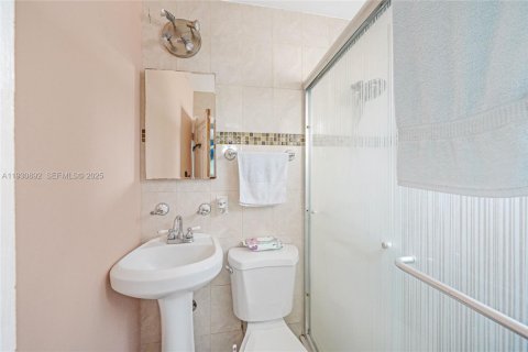 Купить виллу или дом в Хайалиа, Флорида 3 спальни, 159.61м2, № 1989586 - фото 30