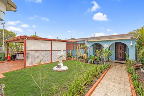 Купить виллу или дом в Хайалиа, Флорида 3 спальни, 159.61м2, № 1989586 - фото 2