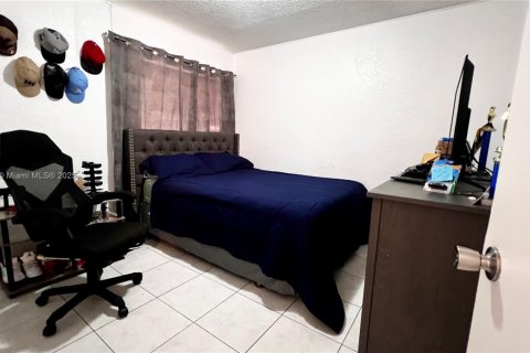 Condominio en venta en Hialeah, Florida, 3 dormitorios, 90.3 m2 № 1775817 - foto 16