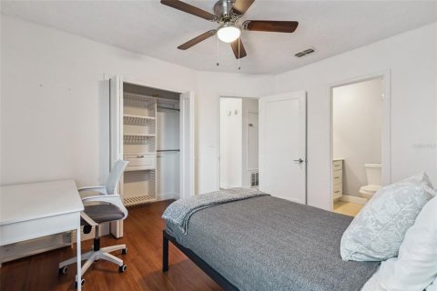 Townhouse in Kissimmee, Florida 2 bedrooms, 113.06 sq.m. № 2156683 - photo 25