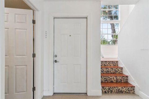 Townhouse in Kissimmee, Florida 2 bedrooms, 113.06 sq.m. № 2156683 - photo 6