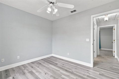 Villa ou maison à vendre à Zephyrhills, Floride: 3 chambres, 137.4 m2 № 2341659 - photo 12