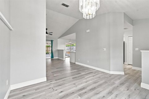 Villa ou maison à vendre à Zephyrhills, Floride: 3 chambres, 137.4 m2 № 2341659 - photo 7