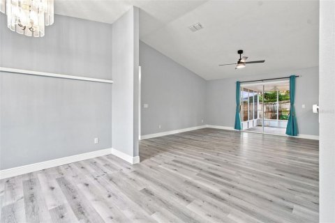 Villa ou maison à vendre à Zephyrhills, Floride: 3 chambres, 137.4 m2 № 2341659 - photo 6