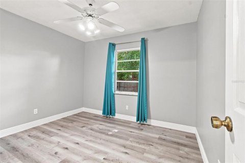 Villa ou maison à vendre à Zephyrhills, Floride: 3 chambres, 137.4 m2 № 2341659 - photo 15