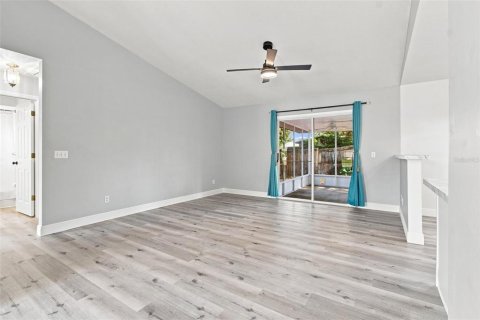 Villa ou maison à vendre à Zephyrhills, Floride: 3 chambres, 137.4 m2 № 2341659 - photo 9