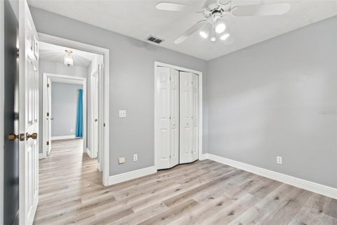 Villa ou maison à vendre à Zephyrhills, Floride: 3 chambres, 137.4 m2 № 2341659 - photo 16
