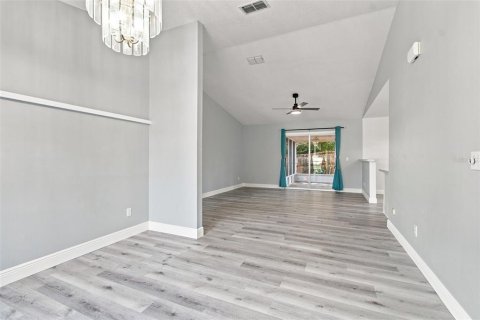Villa ou maison à vendre à Zephyrhills, Floride: 3 chambres, 137.4 m2 № 2341659 - photo 8