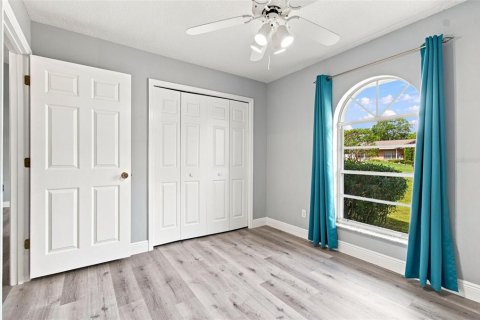 Villa ou maison à vendre à Zephyrhills, Floride: 3 chambres, 137.4 m2 № 2341659 - photo 13