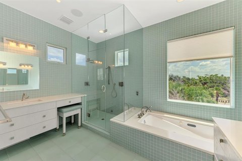 House in Englewood, Florida 4 bedrooms, 425.86 sq.m. № 1854123 - photo 26