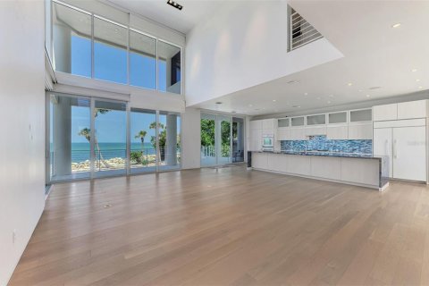 House in Englewood, Florida 4 bedrooms, 425.86 sq.m. № 1854123 - photo 7