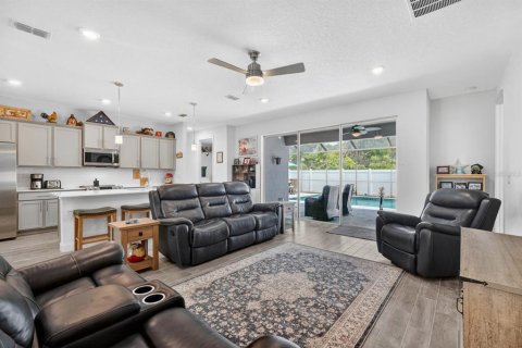 Casa en venta en Palm Coast, Florida, 3 dormitorios, 162.86 m2 № 2156205 - foto 7
