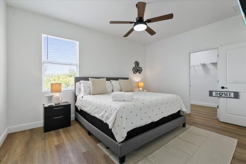 Casa en venta en Port Charlotte, Florida, 4 dormitorios, 151.99 m2 № 2385948 - foto 19