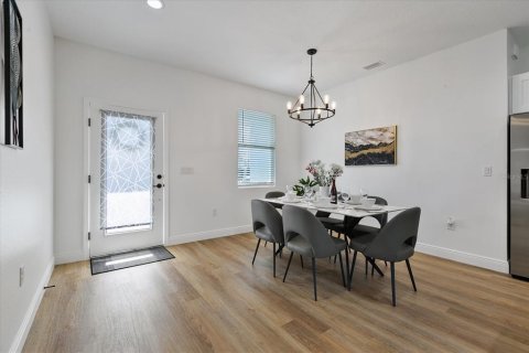 Casa en venta en Port Charlotte, Florida, 4 dormitorios, 151.99 m2 № 2385948 - foto 6