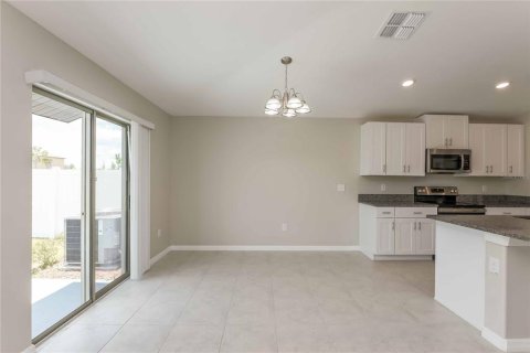 Casa en alquiler en Riverview, Florida, 4 dormitorios, 179.86 m2 № 1905035 - foto 4