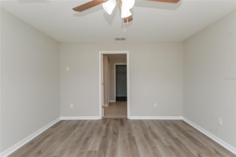 Casa en alquiler en Riverview, Florida, 4 dormitorios, 179.86 m2 № 1905035 - foto 8