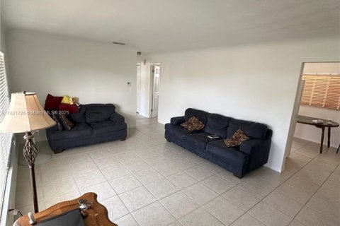 Casa en venta en Sebring, Florida, 2 dormitorios, 95.69 m2 № 1818409 - foto 3