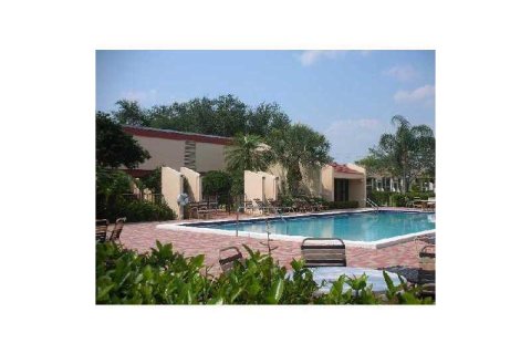 Condo in Margate, Florida, 2 bedrooms  № 2078472 - photo 2