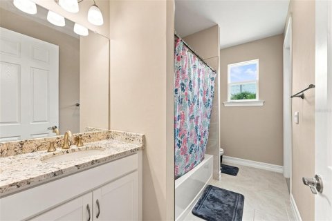House in Port Charlotte, Florida 4 bedrooms, 224.45 sq.m. № 2299725 - photo 19