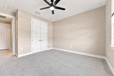 House in Port Charlotte, Florida 4 bedrooms, 224.45 sq.m. № 2299725 - photo 16