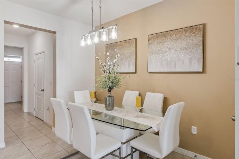 Townhouse in Davenport, Florida 3 bedrooms, 157.19 sq.m. № 2226236 - photo 7