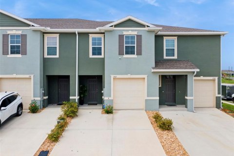 Townhouse in Davenport, Florida 3 bedrooms, 157.19 sq.m. № 2226236