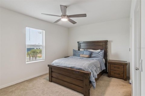 Townhouse in Davenport, Florida 3 bedrooms, 157.19 sq.m. № 2226236 - photo 11
