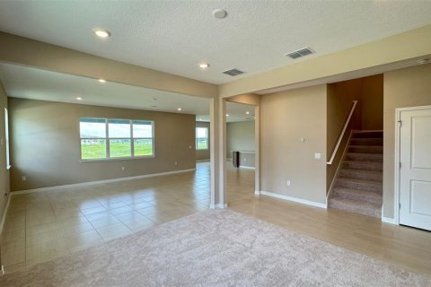 House in Winter Garden, Florida 5 bedrooms, 360.27 sq.m. № 1808901 - photo 6