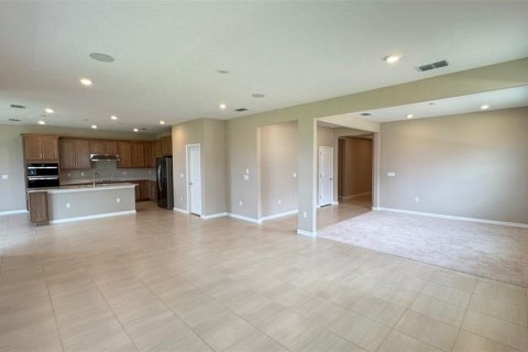 House in Winter Garden, Florida 5 bedrooms, 360.27 sq.m. № 1808901 - photo 5