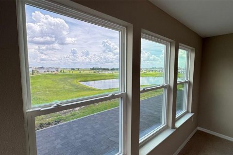 House in Winter Garden, Florida 5 bedrooms, 360.27 sq.m. № 1808901 - photo 20