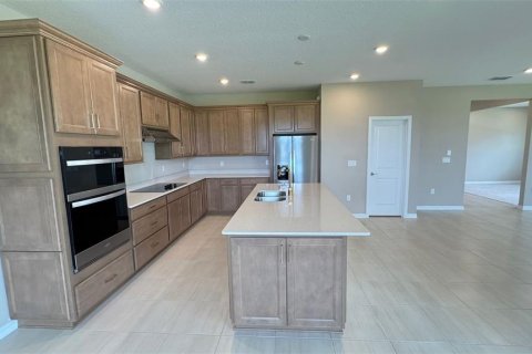 House in Winter Garden, Florida 5 bedrooms, 360.27 sq.m. № 1808901 - photo 8