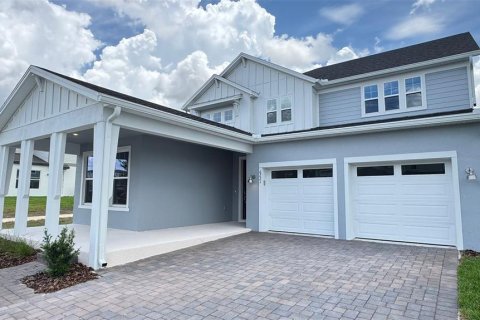 House in Winter Garden, Florida 5 bedrooms, 360.27 sq.m. № 1808901 - photo 1