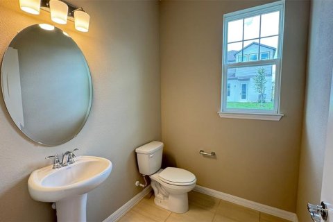 House in Winter Garden, Florida 5 bedrooms, 360.27 sq.m. № 1808901 - photo 17
