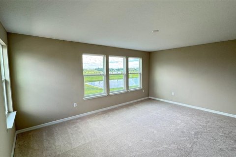 House in Winter Garden, Florida 5 bedrooms, 360.27 sq.m. № 1808901 - photo 23