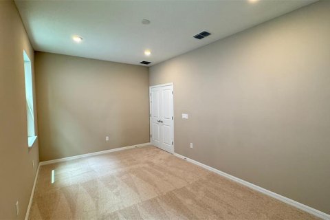 House in Winter Garden, Florida 5 bedrooms, 360.27 sq.m. № 1808901 - photo 15