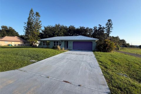 Villa ou maison à Punta Gorda, Floride 2 chambres, 127.28 m2 № 2437346