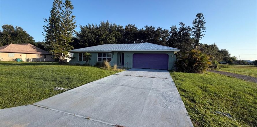 Villa ou maison à Punta Gorda, Floride 2 chambres, 127.28 m2 № 2437346