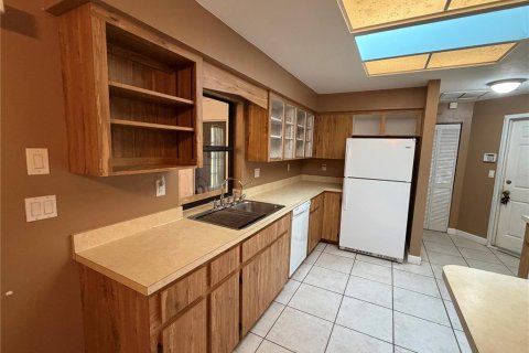 Villa ou maison à louer à Punta Gorda, Floride: 2 chambres, 127.28 m2 № 2437346 - photo 12