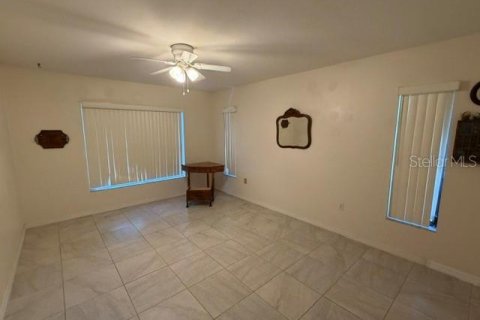 Villa ou maison à louer à Punta Gorda, Floride: 2 chambres, 127.28 m2 № 2437346 - photo 24